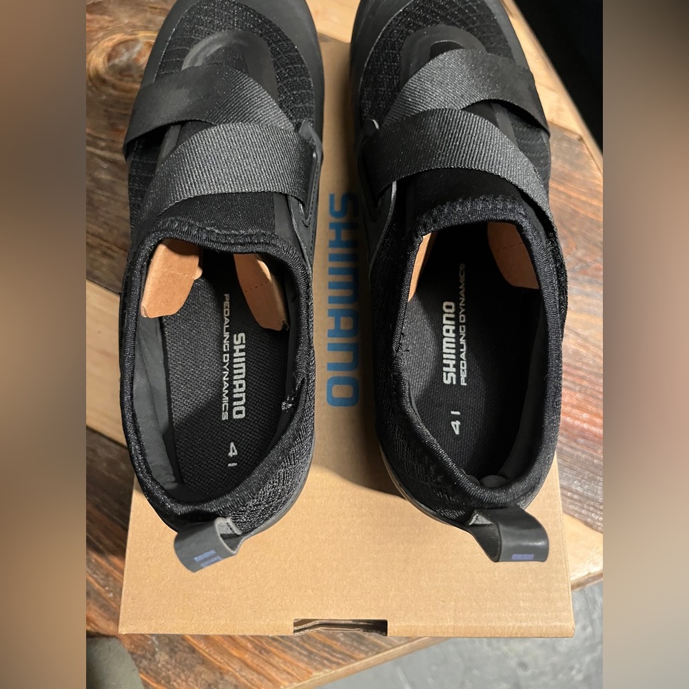 NEW IN BOX! SHIMANO IC200 INDOOR CYCLING SHOES SH-IC200 MULTIPLE SIZES AVAILABLE - Picture 7 of 13
